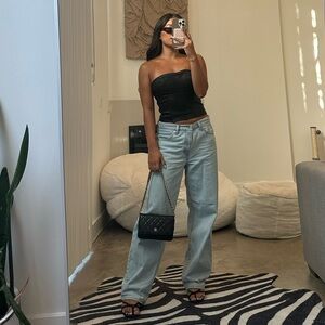 Levi’s Baggy Dad Jean